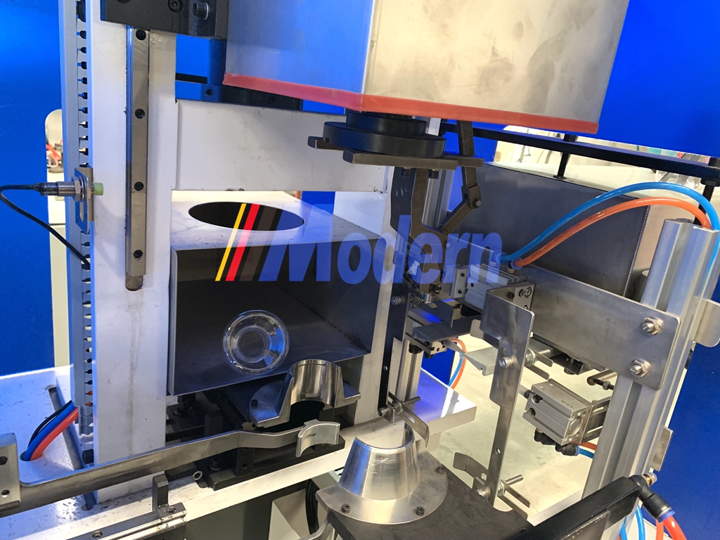 PET Can Neck Cutting Machine
