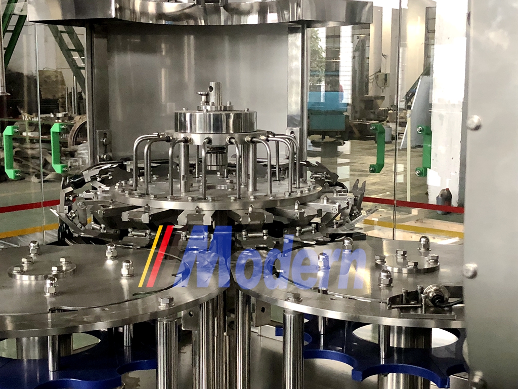 Plastic Bottle Carbonated Beverage Filling Machine